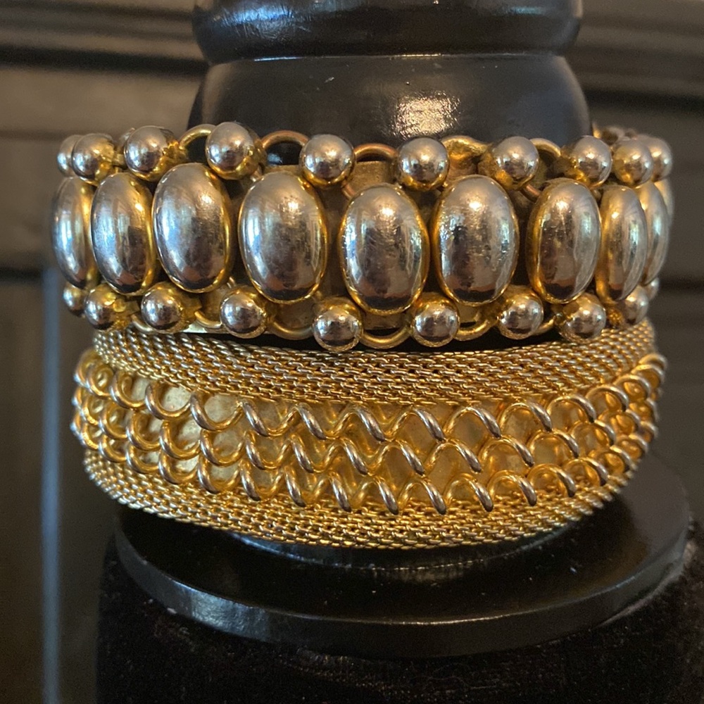 Vintage lot of 2 gold tone Cuff metal Bracelet/bangles